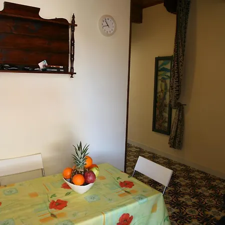 Feriehus Casa Vacanze Maema *